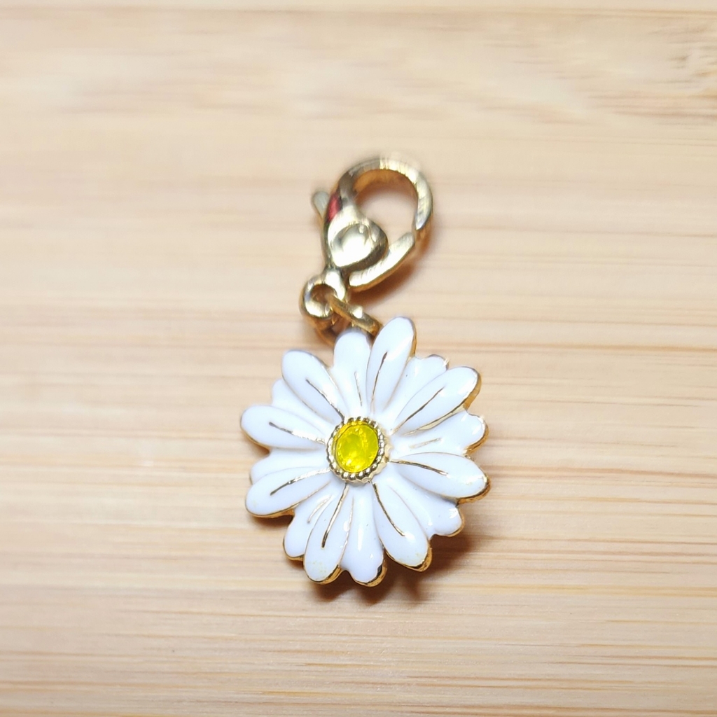Daisy Charm